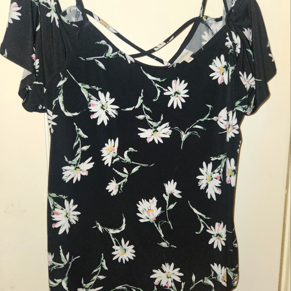 *Medium Cold Shoulder Kaileigh Blouse